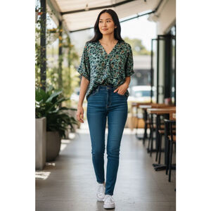 Glam Green & Orange Leopard Print V-Neck Blouse M